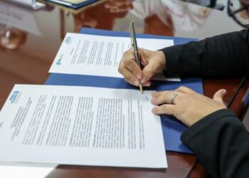 Suscriben carta para apoyar al desarrollo de las mujeres. /Foto: Mineco.