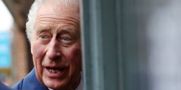 Rey Carlos III se encuentra “bien” tras ser operado de la próstata