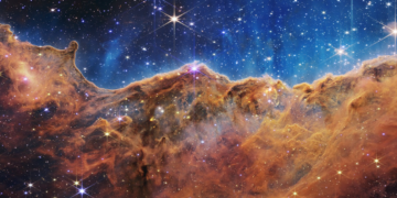 Nebulosa Carina, una de las imágenes en los sellos postales estadounidenses. / Foto: Telescopio James Webb.