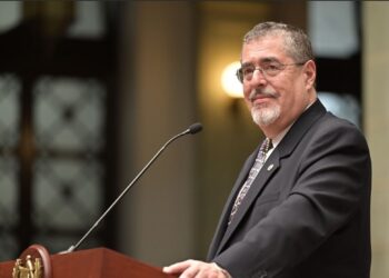 Una relación sana con el Congreso permitirá un avance de los planes del Ejecutivo. / Foto: Álvaro Interiano.