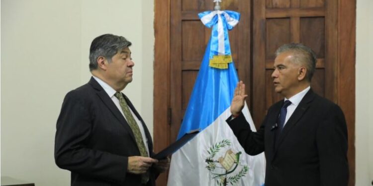 Asume nuevo director del Diario de Centro América y Tipografía Nacional