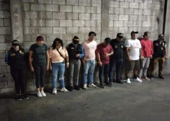 DEIC desarticula redes de robo de vehículos en Guatemala