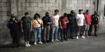 DEIC desarticula redes de robo de vehículos en Guatemala