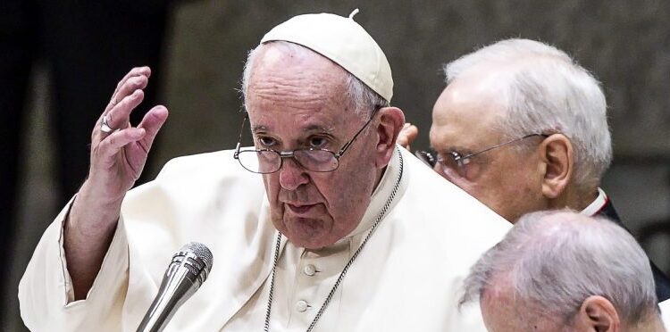 El papa Francisco pide al Foro de Davos combatir el hambre y la injusticia