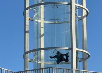 Ejército de Guatemala innova el entrenamiento en paracaidismo