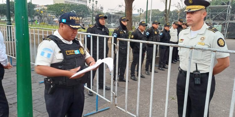 Despliegue de seguridad está en acción para transmisión de mando