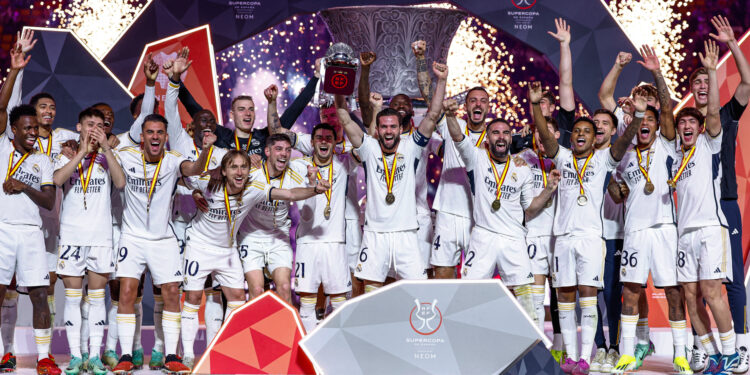 Vinícius y el Real Madrid destrozan a un Barcelona de cristal