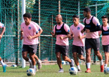 Comunicaciones inicia la defensa del título ante Xinabajul