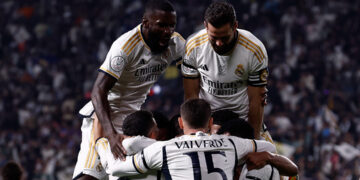 El Real Madrid saca la casta y se mete a la final de Supercopa