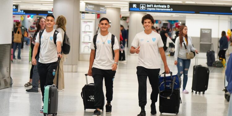 Guatemala viaja con 22 jugadores para enfrentar a Islandia