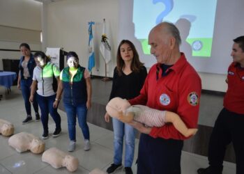Se brinda primera capacitación del año en primeros auxilios en guardería infantil de CIV