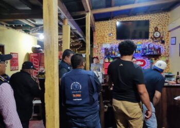 Operativos se desarrollaron en ventas y expendios de bebidas alcohólicas. /Foto: MSPAS