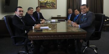 Funcionarios dialogaron sobre seguridad y otros temas de interés bilateral. /Foto: Mingob