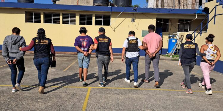 Seis extorsionistas y mareros detenidos en operativos