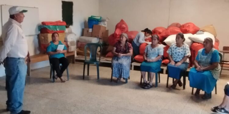 El MAGA reafirmó su compromiso de brindar un apoyo continuo a iniciativas como la de Mundo Verde. / Foto: MAGA.