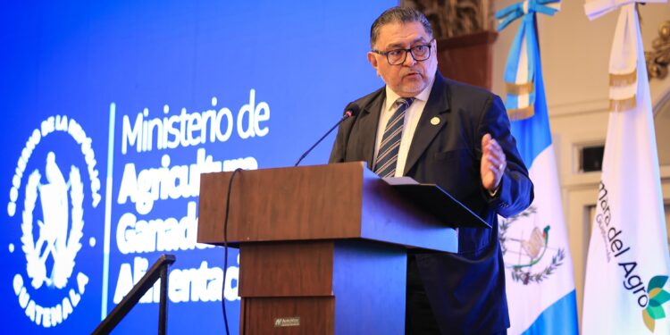 Titular del MAGA presenta planes para sector agropecuario en Perspectivas Agro 2024