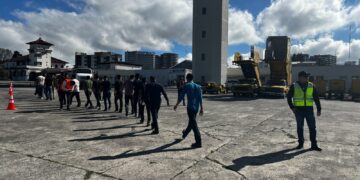 Guatemala recibe a 132 migrantes que fueron localizados esta semana en una bodega en Tlaxcala. / Foto: IGM.