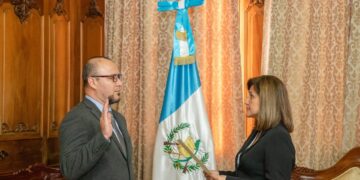 Mervin Pérez, director ejecutivo de la Autoridad para el Manejo Sustentable del Lago de Atitlán y su Entorno (AMSCLAE). // Foto: Gobierno de Guatemala.