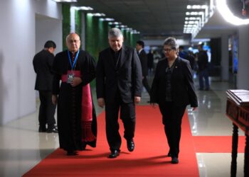 Delegados del Vaticano, Bulgaria y Portugal llegan a Guatemala