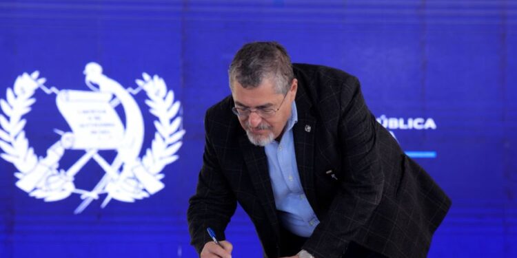 Presidente sienta las bases para la construcción del Pacto Nacional de Salud