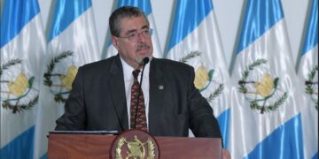 Presidente anuncia procedimiento para selección de nuevos gobernadores. / Foto: Carlos Jacinto y Álvaro Interiano.