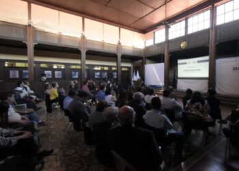 Segeplan promueve recuperación de memoria histórica institucional