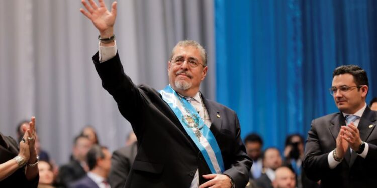 Bernardo Arévalo asume la Presidencia de Guatemala