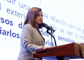Vicepresidenta Karin Herrera durante presentación del Plan de Gobierno. // Foto: Gilber García.