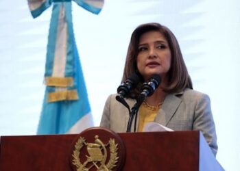 Vicepresidenta Karin Herrera abordó la brecha digital.// Foto: Noe Pérez.