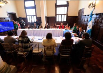 Vicepresidenta se reúne con autoridades de Agexport