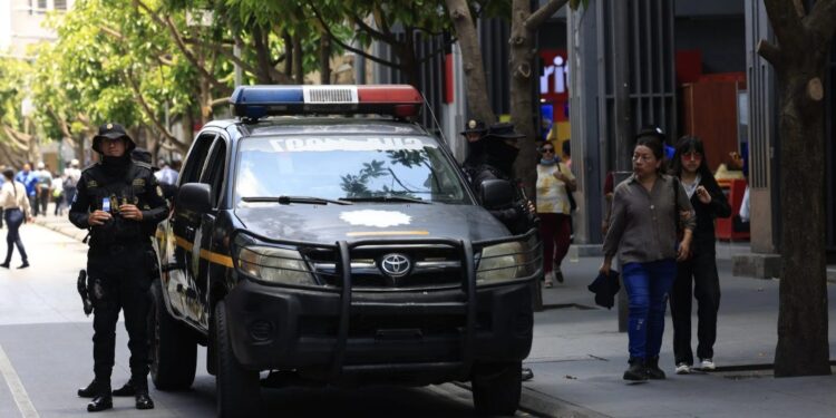 En un gesto de transparencia, las autoridades reiteraron su compromiso de trabajar en conjunto con la ciudadanía para asegurar el éxito de las medidas de seguridad / Foto: DCA.