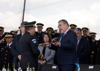 PNC rinde honores y reconocimiento al presidente Bernardo Arévalo