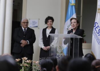 Nuevas autoridades de la Secretaría de Seguridad Alimentaria y Nutricional. / Foto: Sesan.