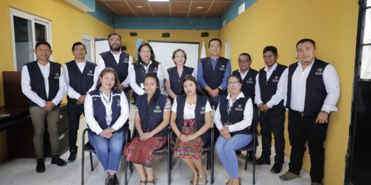 Autoridades velan por la alimentación y nutrición en el país. / Foto: Sesan.