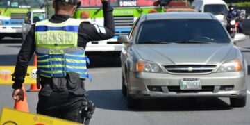 La Policía Nacional Civil, a través del Departamento de Tránsito, enfatiza la importancia de respetar la normativa sobre el uso de placas de circulación./ Foto: PNC de Transito.