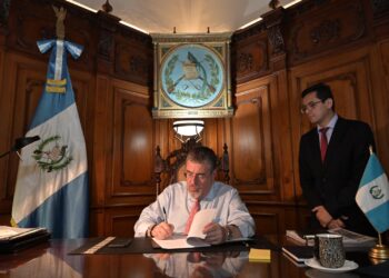 Presidente Bernardo Arévalo deroga Acuerdo Gubernativo que otorgaba seguridad del Estado a exfuncionarios