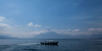 Garantizan acceso a la salud en zonas de difícil acceso terrestre alrededor de lago de Atitlán
