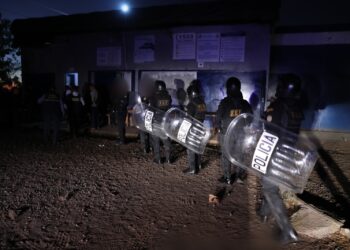 Lucha contra extorsiones: Autoridades ejecutan requisa en cárcel El Infiernito