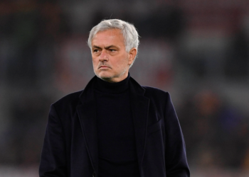 La Roma confirma salida de José Mourinho