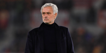 La Roma confirma salida de José Mourinho
