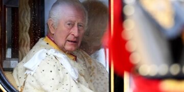 Personalidades como el rey Carlos III felicitaron al nuevo binomio presidencial. / Foto: EFE.