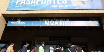Anuncian jornada extendida para la emisión de pasaportes en Quetzaltenango