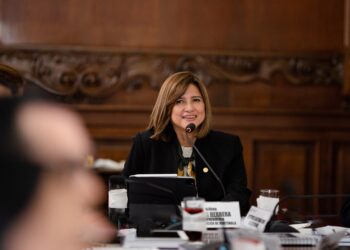 Vicepresidenta Herrera presidió el encuentro con autoridades de segurida y migración. /Foto: Gobierno de Guatemala