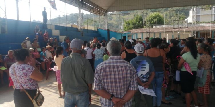 Más de 500 familias de Zapotitlán, Jutiapa, beneficiadas con la entrega de arroz y frijol