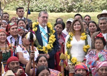 Binomio presidencial apoya a los pueblos indígenas. /Foto: Álvaro Interiano