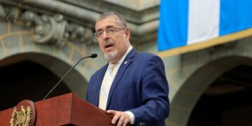 La diplomacia y el diálogo, las cartas de presentación del Presidente de Guatemala