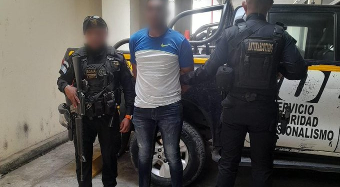 Fuerzas de seguridad capturan a hombre con fines de extradición