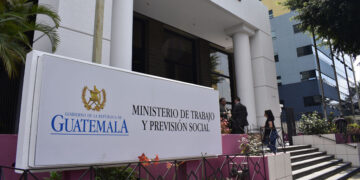 Los vehículos estarán disponibles únicamente para acciones ministeriales. / Foto: Mintrab.