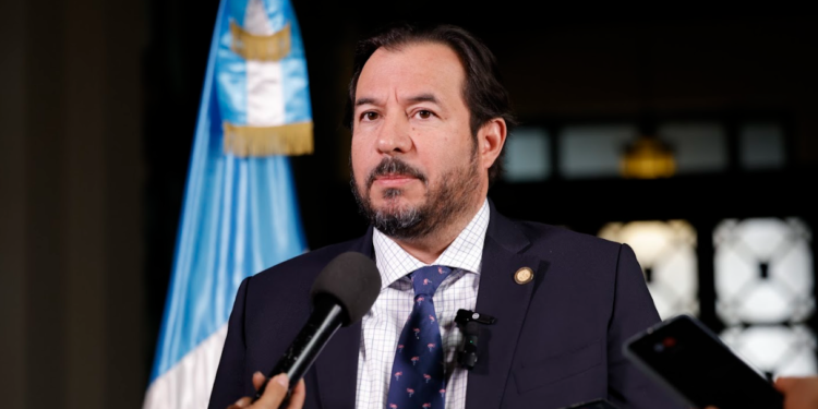 Presidente de la junta directiva del IGSS. / Foto: Gilber García.