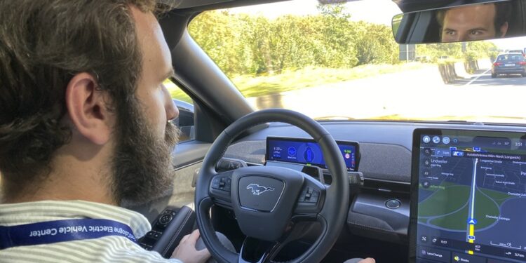 Los vehículos autónomos podrían llegar pronto a las carreteras británicas. / Foto: EFE.